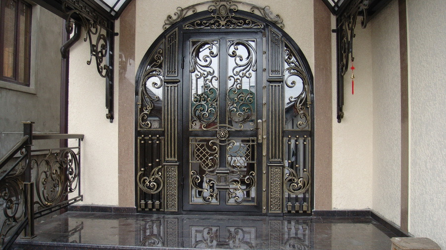 Кованые двери в Ташкенте