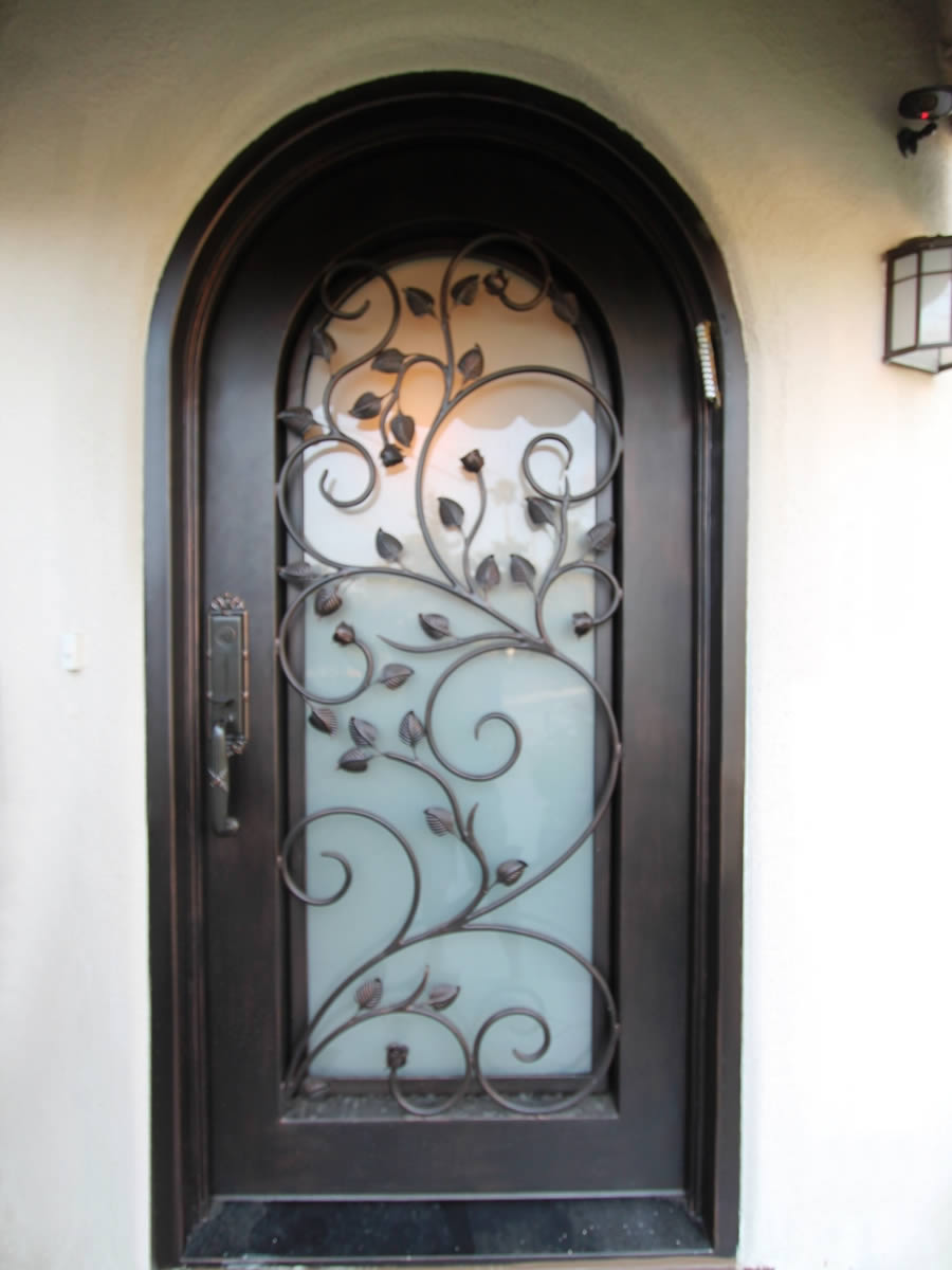 Кованые двери в Ташкенте